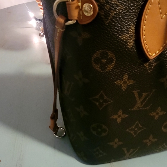 SOLD Authentic Louis Vuitton Neverfull PM - Picture 10 of 16